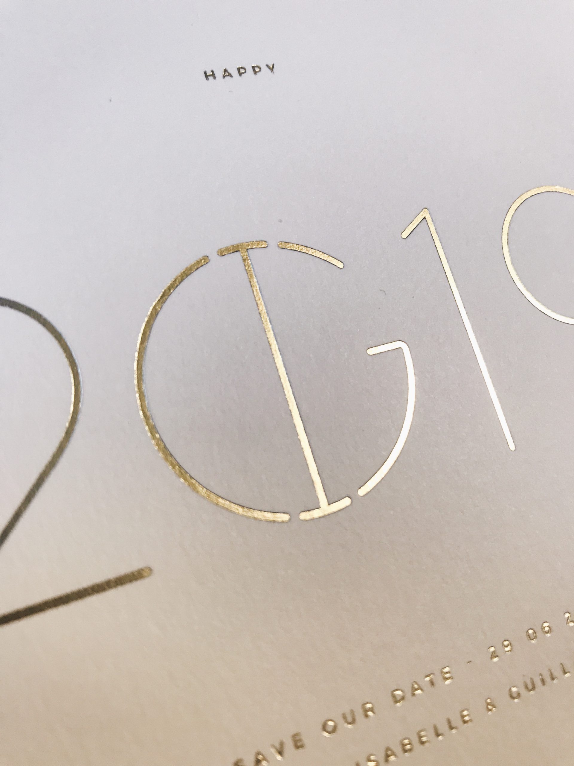 Huwelijksuitnodigingen wedding logo I&G letterpress goldfoil goudfolie foliedruk