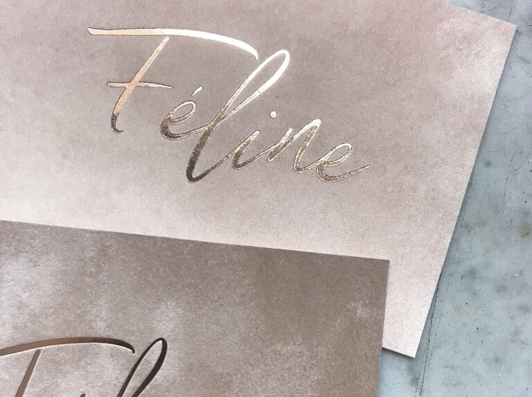 Velvet geboortekaartje - letterpress foliedruk - huwelijksuitnodigingen - wedding stationery - hotfoil - uniek geboortekaartje - boho - bohémien - winter - zacht - speciaal - Studio Mustique