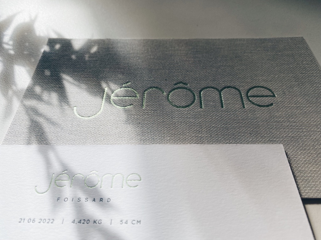 Geboortekaartje, linnen, Jérôme, groene foliedruk, letterpress, green hotfoil, Studio Mustique, maatwerk.
