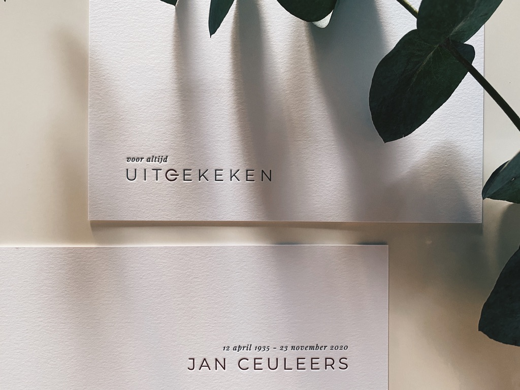 Jan Ceuleers, rouwdrukwerk, afscheid anders, studio mustique, rouwkaart op maat, persoonlijk alternatieve rouwbrief, rouwkaartje, rouwdrukwerk